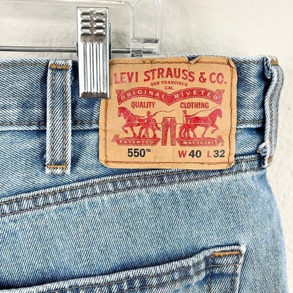 Levi's 550 Jeans Men's Size 40x32 Straight Leg Stonewash Relaxed Fit Cotton - Picture 6 of 8